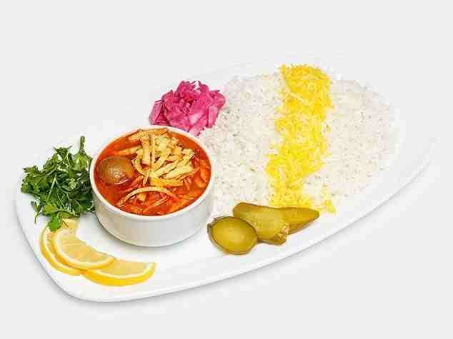 Chelo Gheimeh with Potatoes
